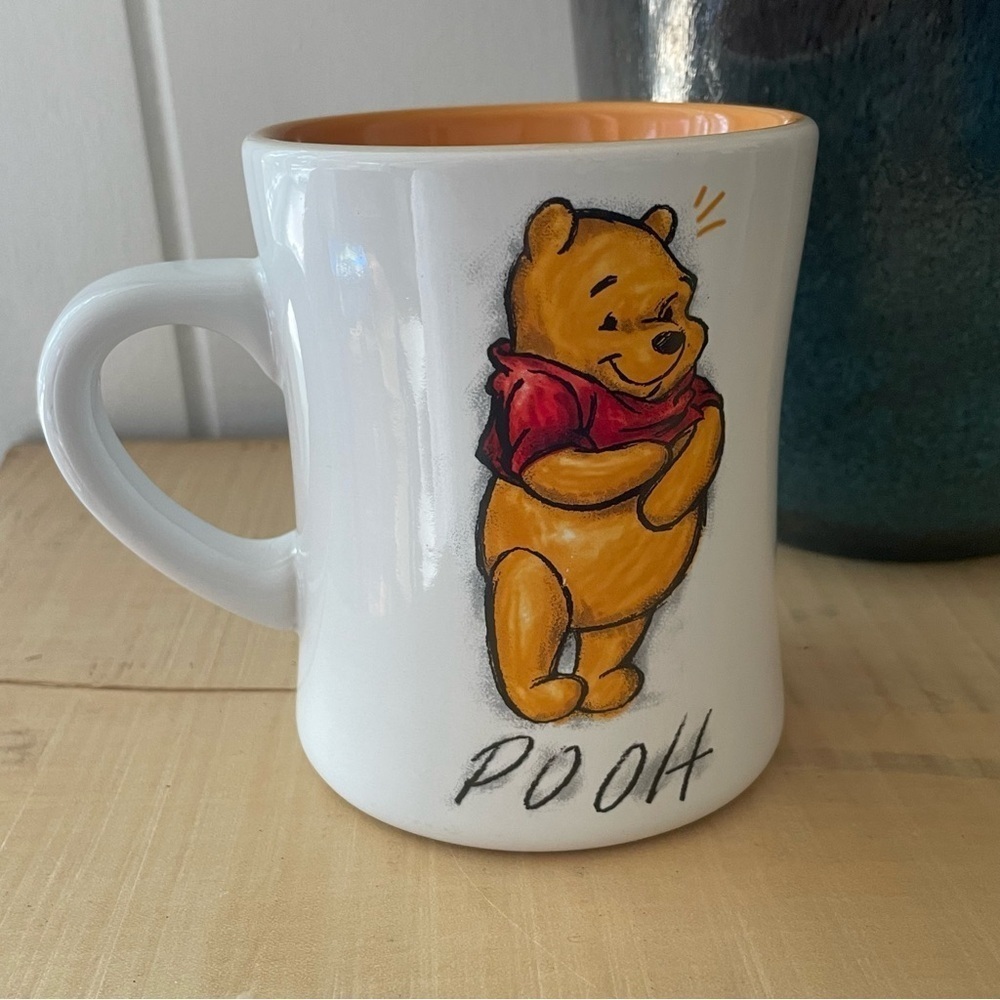 LAST CHANCE Smiling Winnie the Pooh Coffee Mug Disney Ceramic Tea Collectible - Picture 2 of 6
